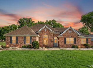 2 Pebble Hill Dr, Belleville, IL