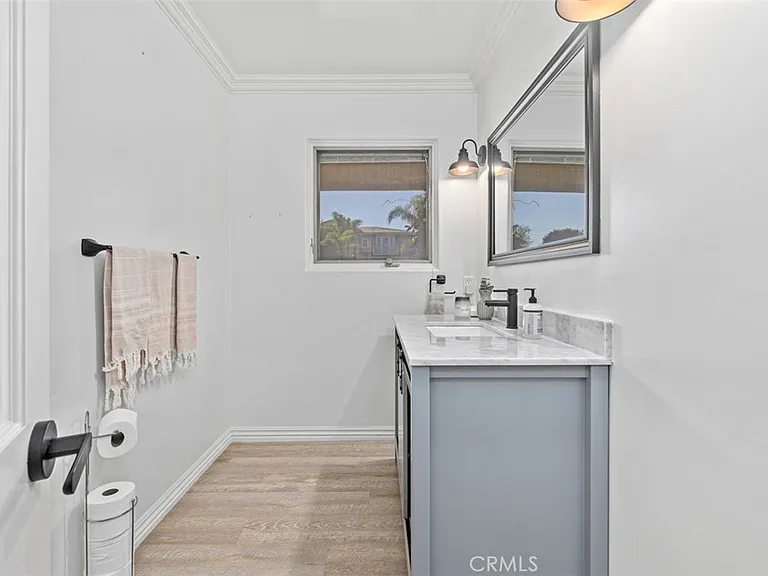 600 Cliff Dr — Photo 24