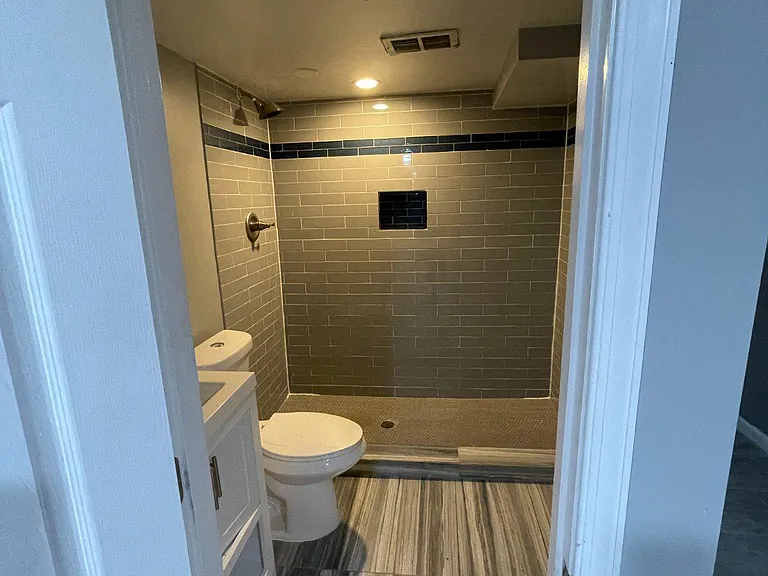 821 Maury Ave — Photo 21