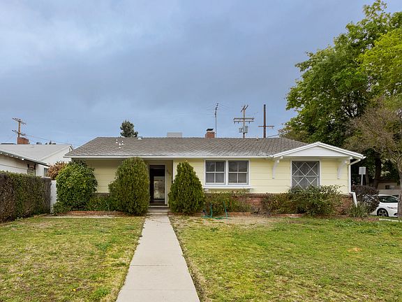 2nd image of 7102 Mammoth Ave