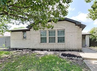 2161 Lone Pecan Dr, Mesquite, TX 75181