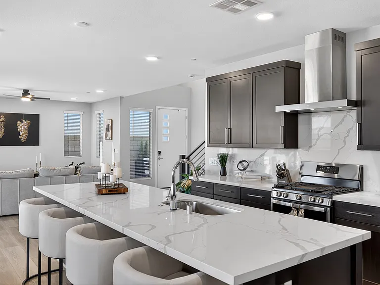 10255 Vonbulin Ave — Photo 9