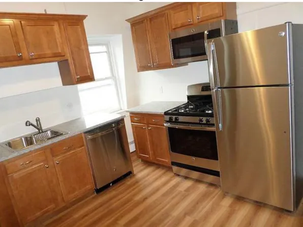 2 East St #3, Providence, RI 02906