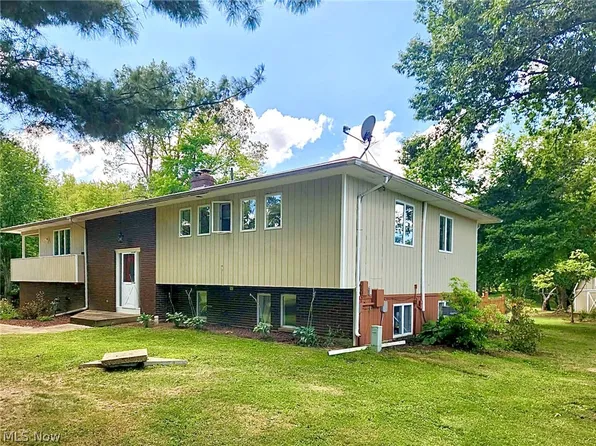 2975 Brown Rd, Ashtabula, OH 44004