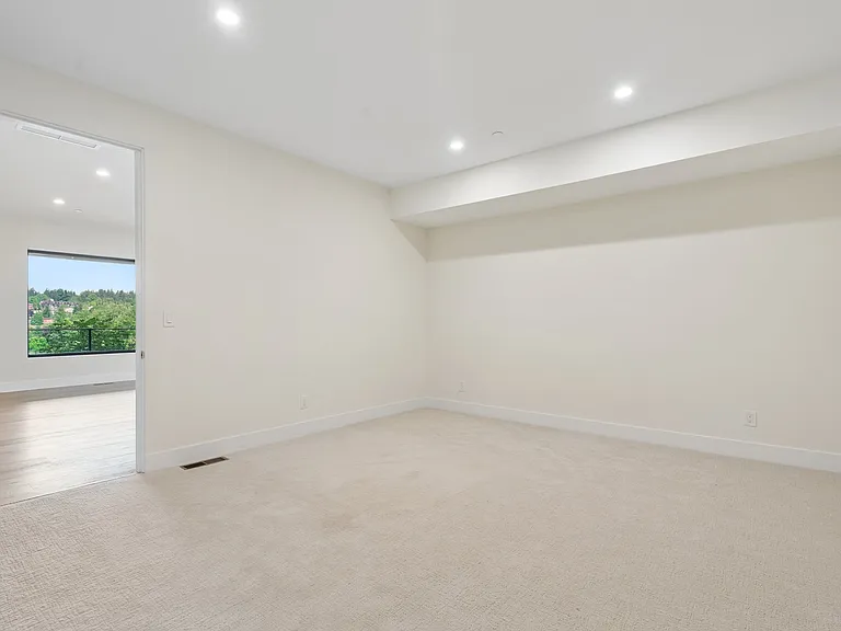 985 SE Rimrock Ln — Photo 20