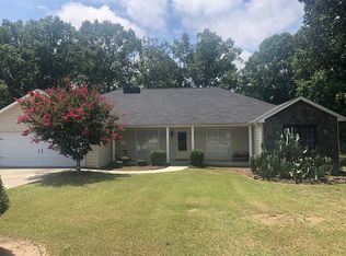 302 Princess Ct, Dublin, GA 31021