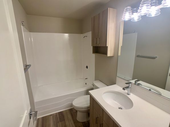204 NW 9th St #3