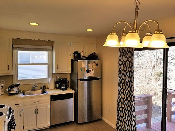 Newer SST Refridgerator