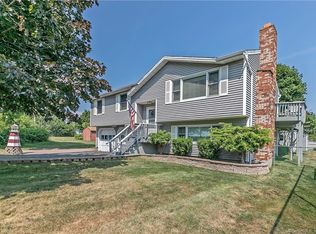 115 Oak Bluff Ave, Stratford, CT 06615