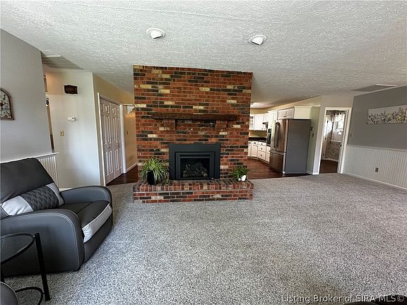 4th image of 88 N 900 Road W