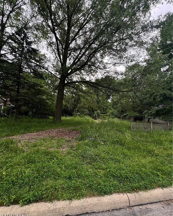 2nd image of Colony Dr