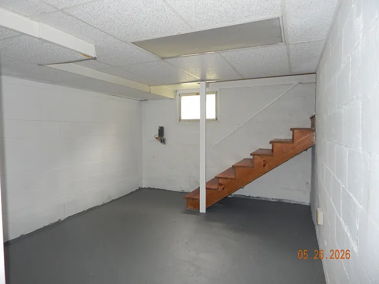 206 Mohican Ave — Photo 16