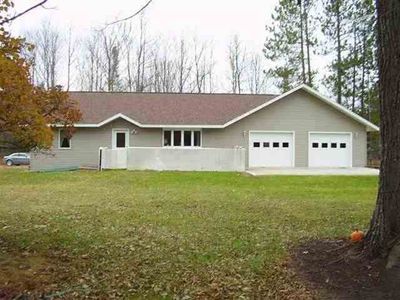 908 21st Rd, Bark River, MI, 49807