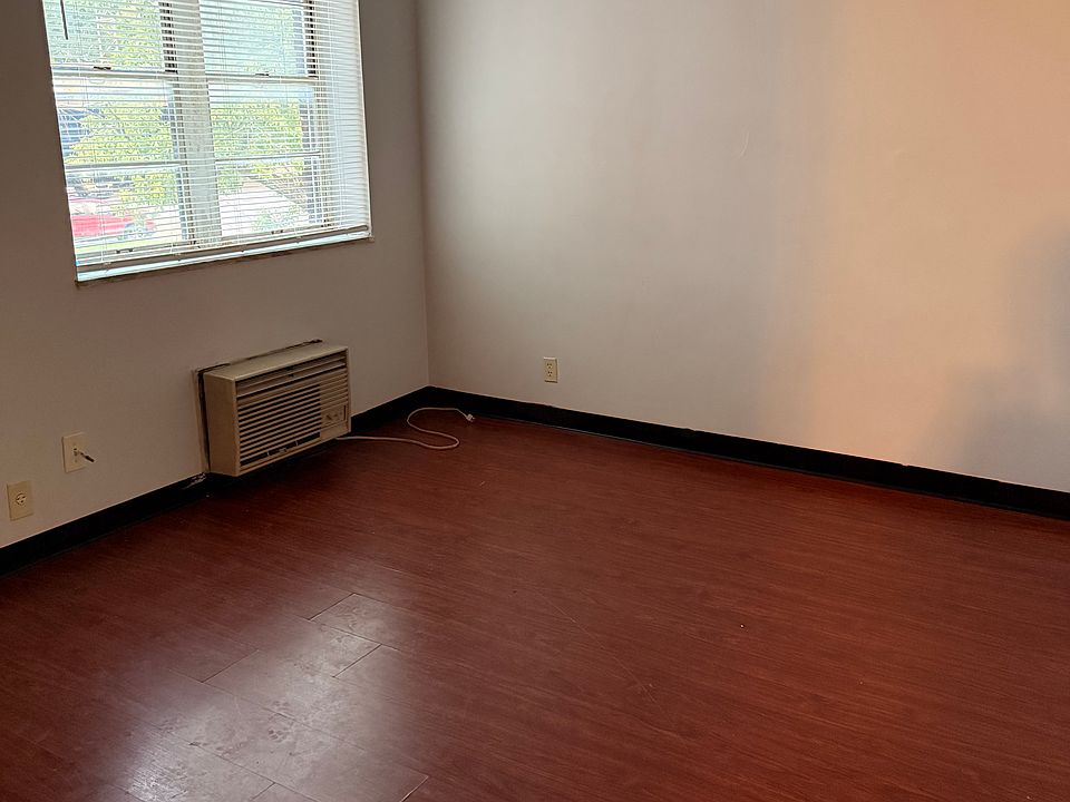 1st image of 1105 2nd Ave APT 1