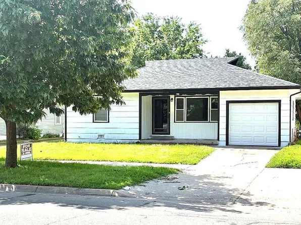421 E 11th Ave, Hutchinson, KS 67501