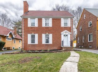 1031 Oxford Rd, Cleveland Heights, OH 44121
