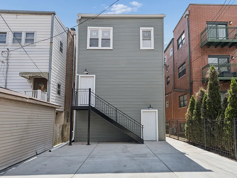 2002 W Huron St #1F — Photo 19