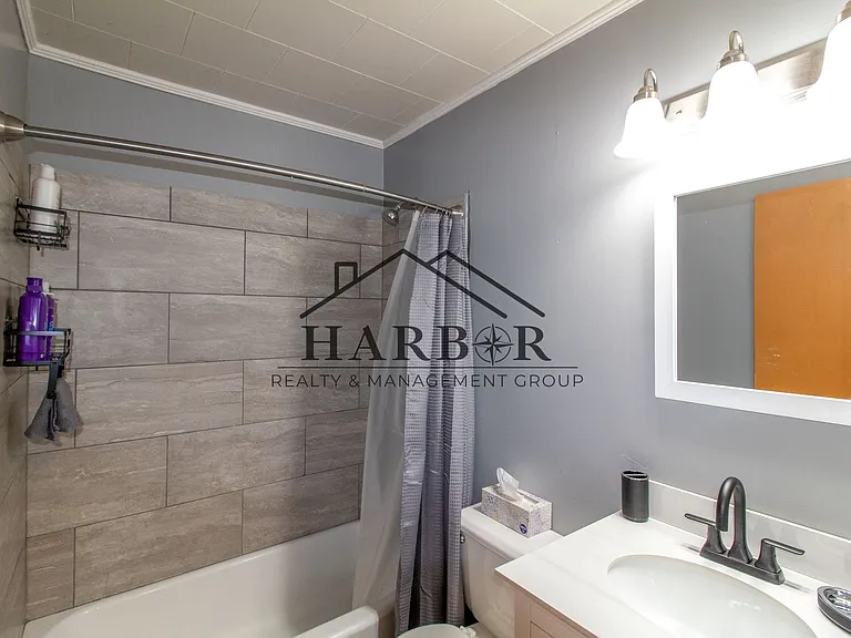 5th Avenue SE Duplex — Photo 24