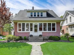 N132W17521 Rockfield Rd, Germantown, WI 53022