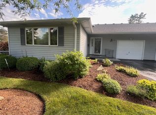 5861 Goodrich Rd APT 6D, Clarence Center, NY 14032