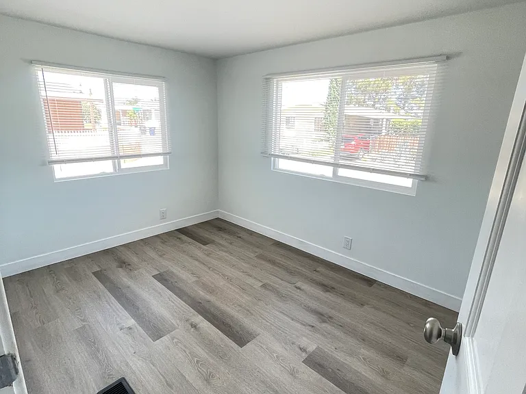 6880 Rea Ave — Photo 10
