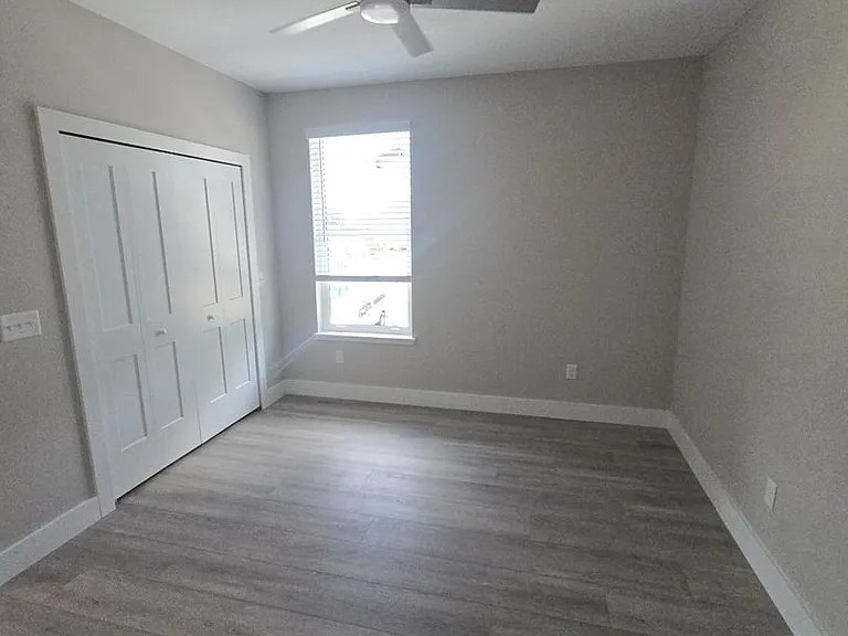 701 Bates Ave SW — Photo 4