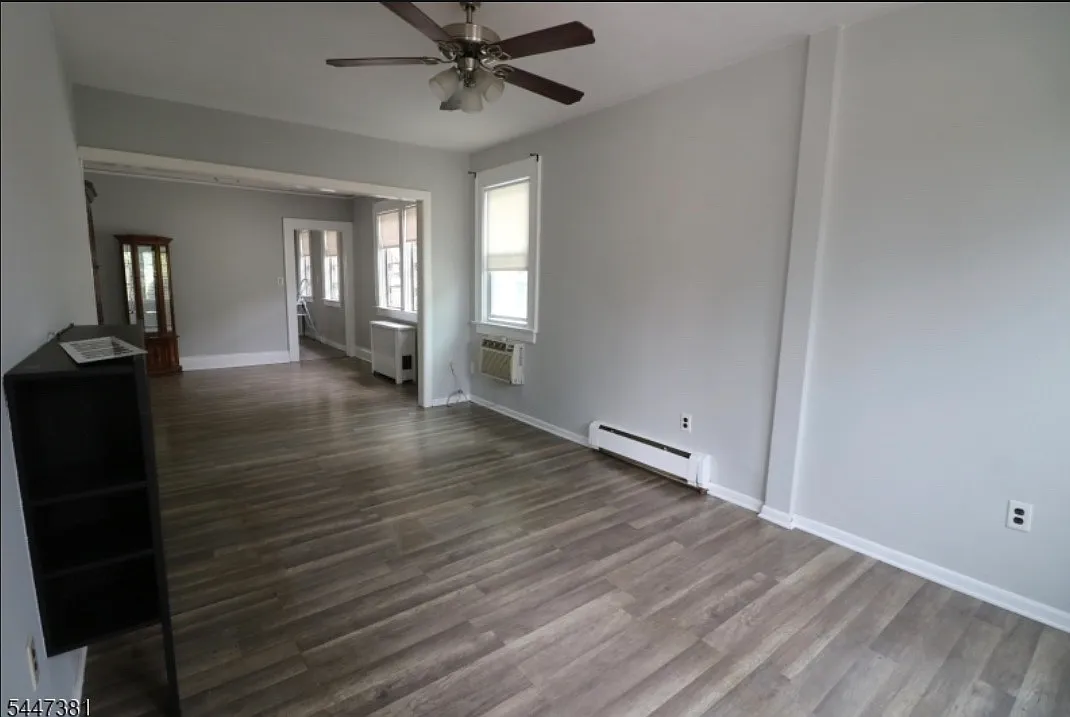 2 bed, $2,350 — Photo 3