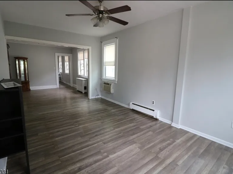 76 Clinton St — Photo 3