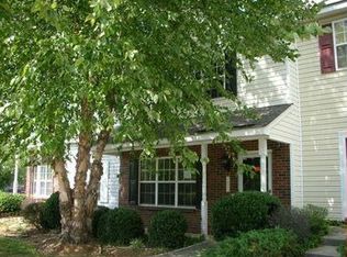 7809 Petrea Ln, Charlotte, NC 28227