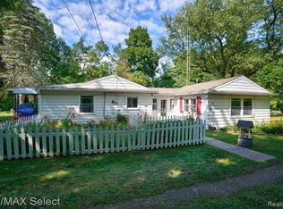 4382 N Center Rd, Flint, MI 48506