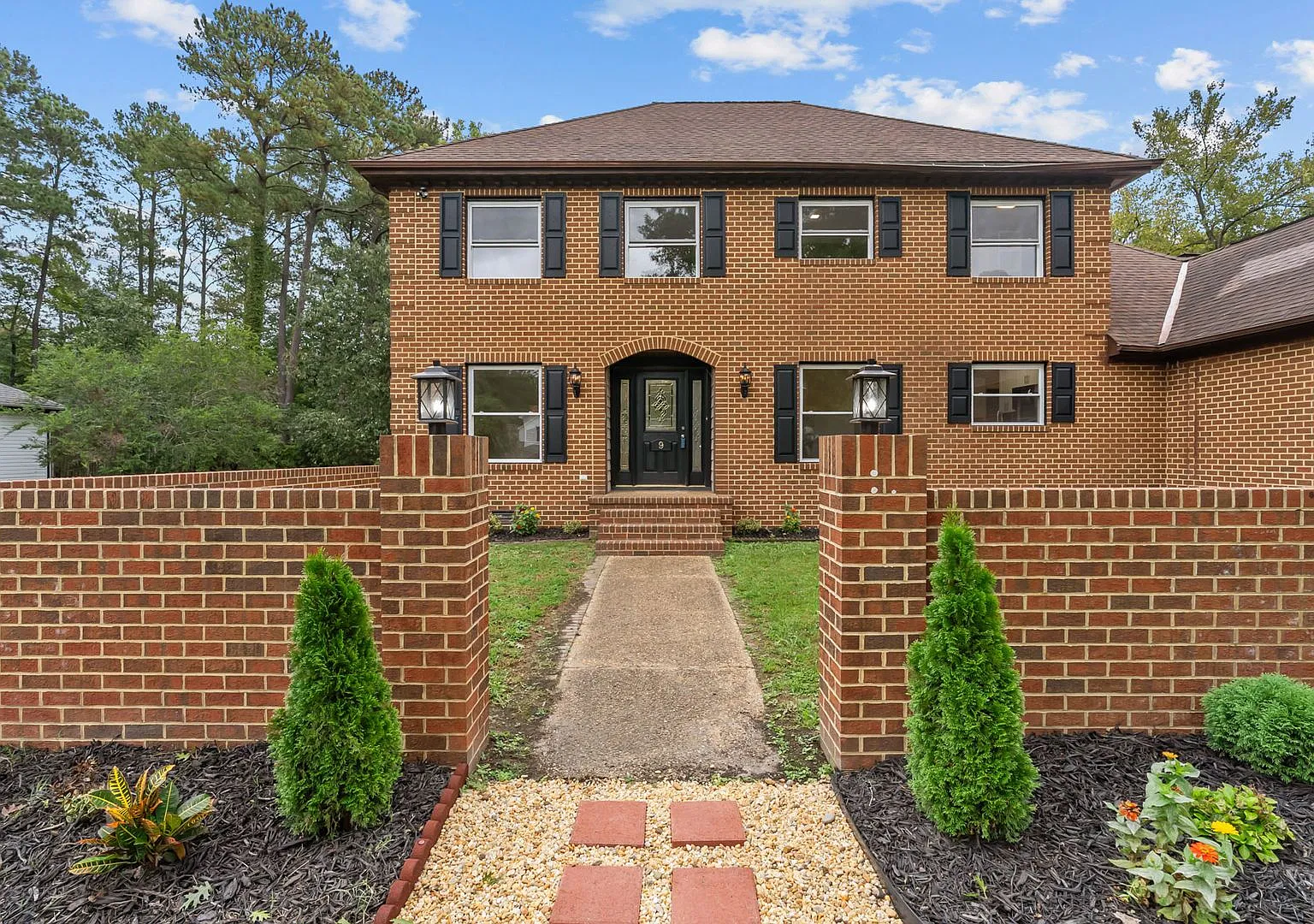 Gorgeous home in Poquoson. — Photo 1