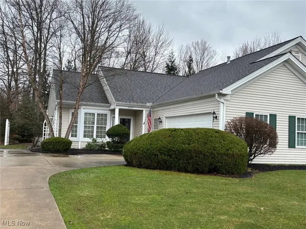 10567 Crossings Dr, Aurora, OH 44202