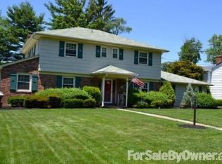 2271 Edgewood Ter, Scotch Plains, NJ 07076