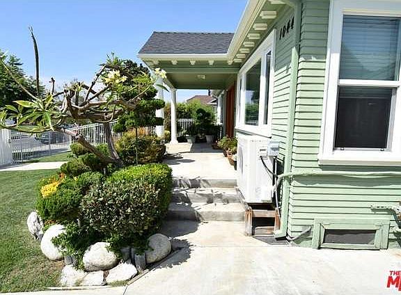 5th image of 1044 Westchester Pl