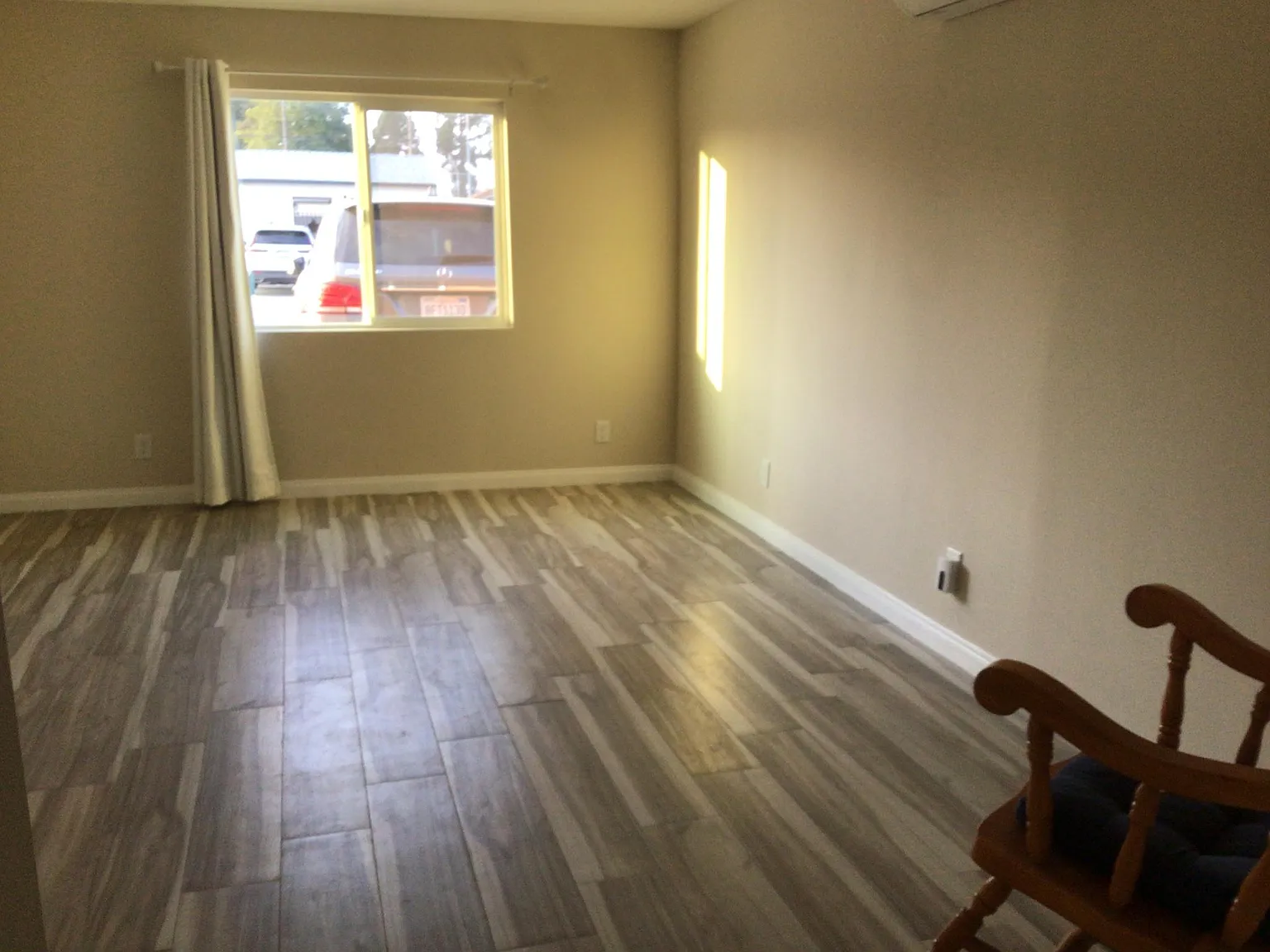 700 E Janice Dr — Photo 4