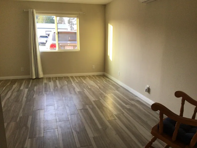 Living/ dining area