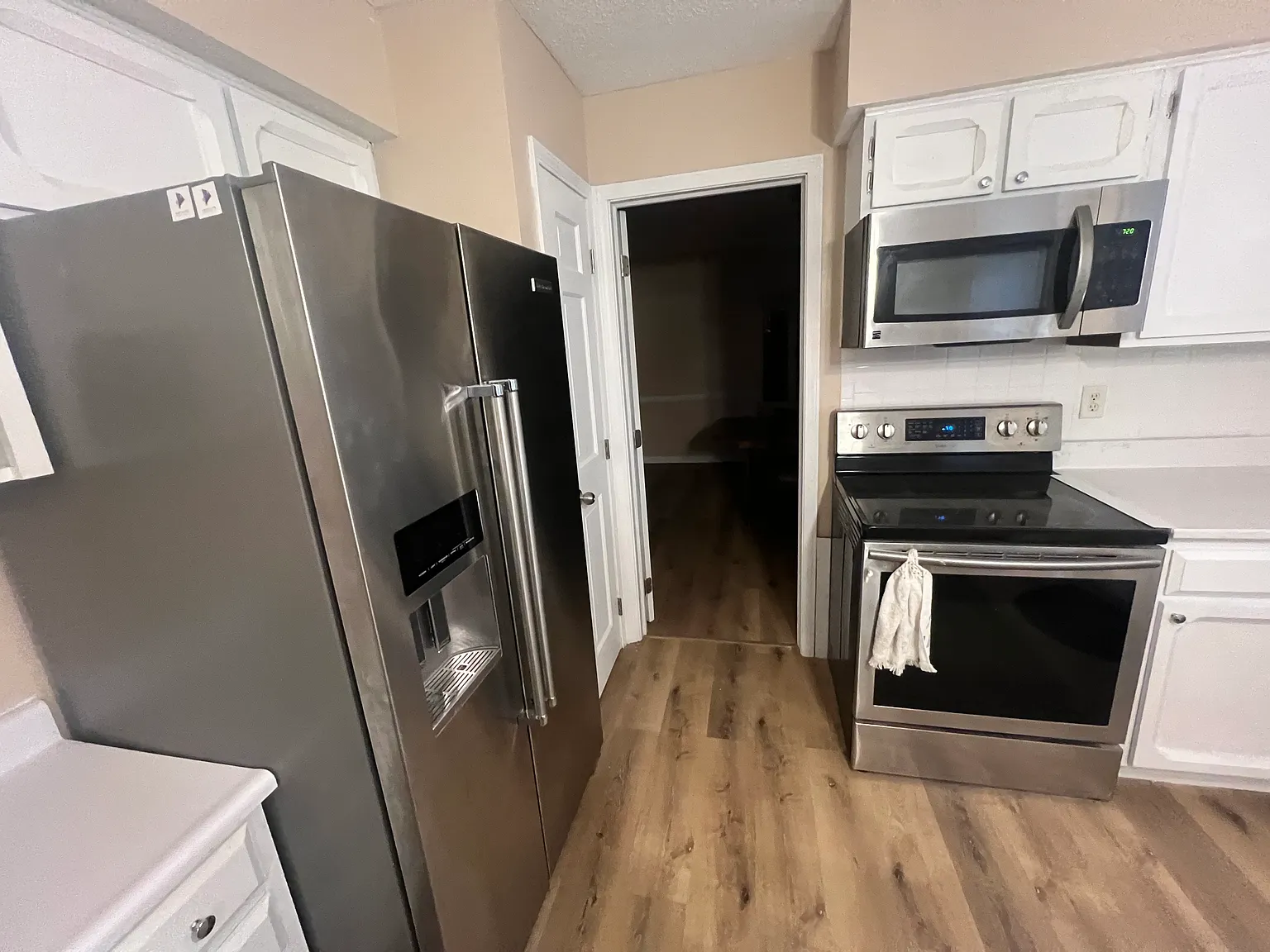 5 bed, 3600 sqft, $3,000 — Photo 4