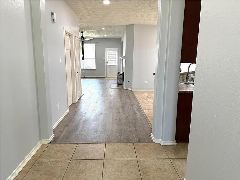 6826 Chester Oak Dr — Photo 9