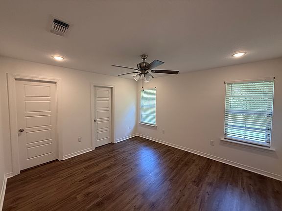 5th image of 8 Center Ave
