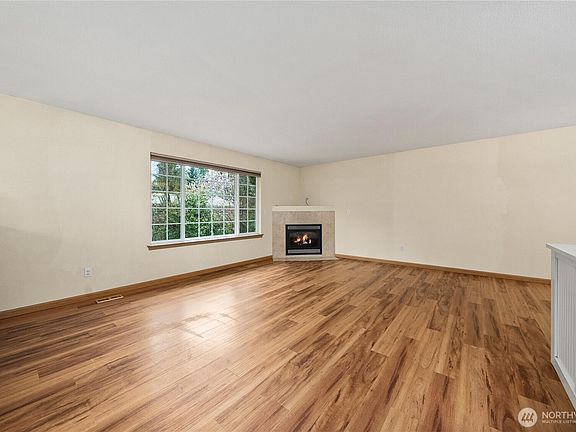 4th image of 7734 183rd Avenue E