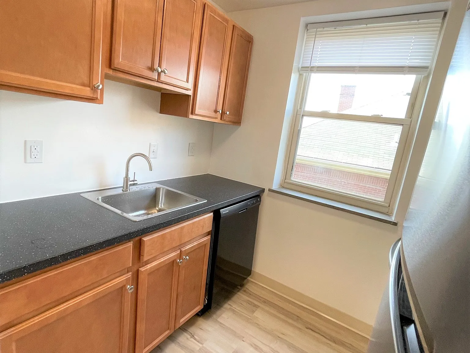 5710 Phillips Avenue — Photo 3