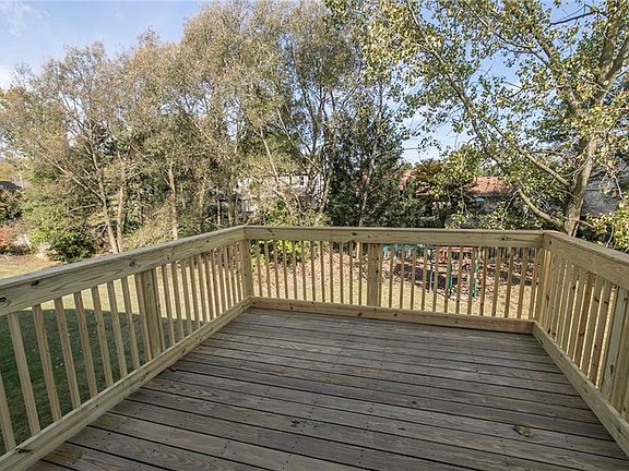 4th image of 433 Sturbridge Dr