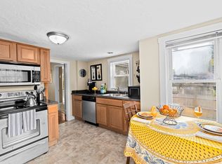 16 Orleans Rd, Weymouth, MA 02188