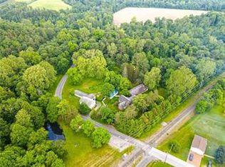 70 Schuylkill Rd, New Ringgold, PA 17960