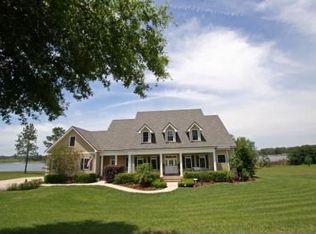 10641 Clara Mae Dr, Dade City, FL 33525