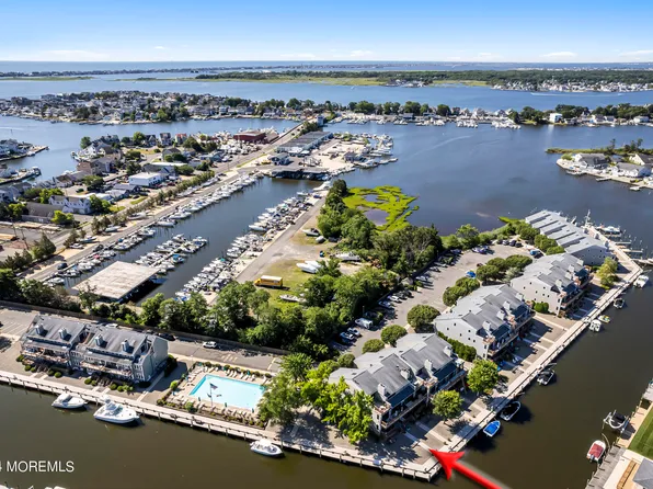 17 Hidden Harbor Drive, Point Pleasant, NJ 08742