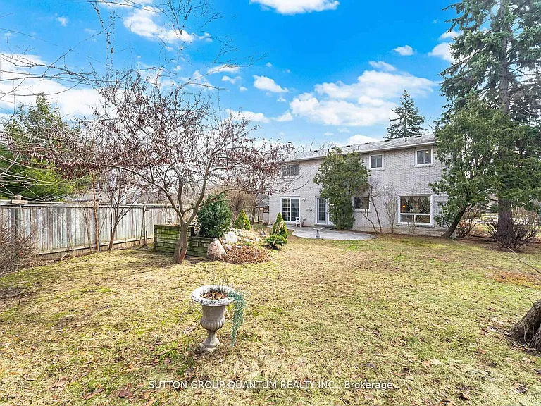 1511 Ifield Rd — Photo 44
