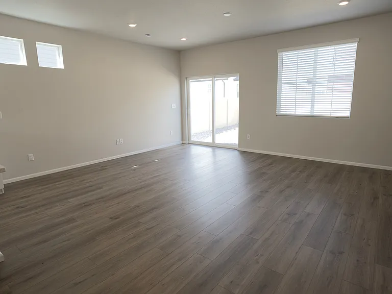 22295 E 39th Ave — Photo 14