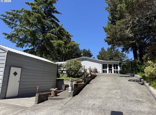 1601 Rhododendron Dr SPACE 662, Florence, OR 97439