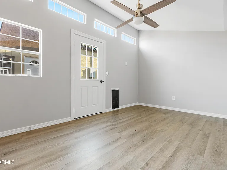 24194 W Whyman Ave — Photo 15